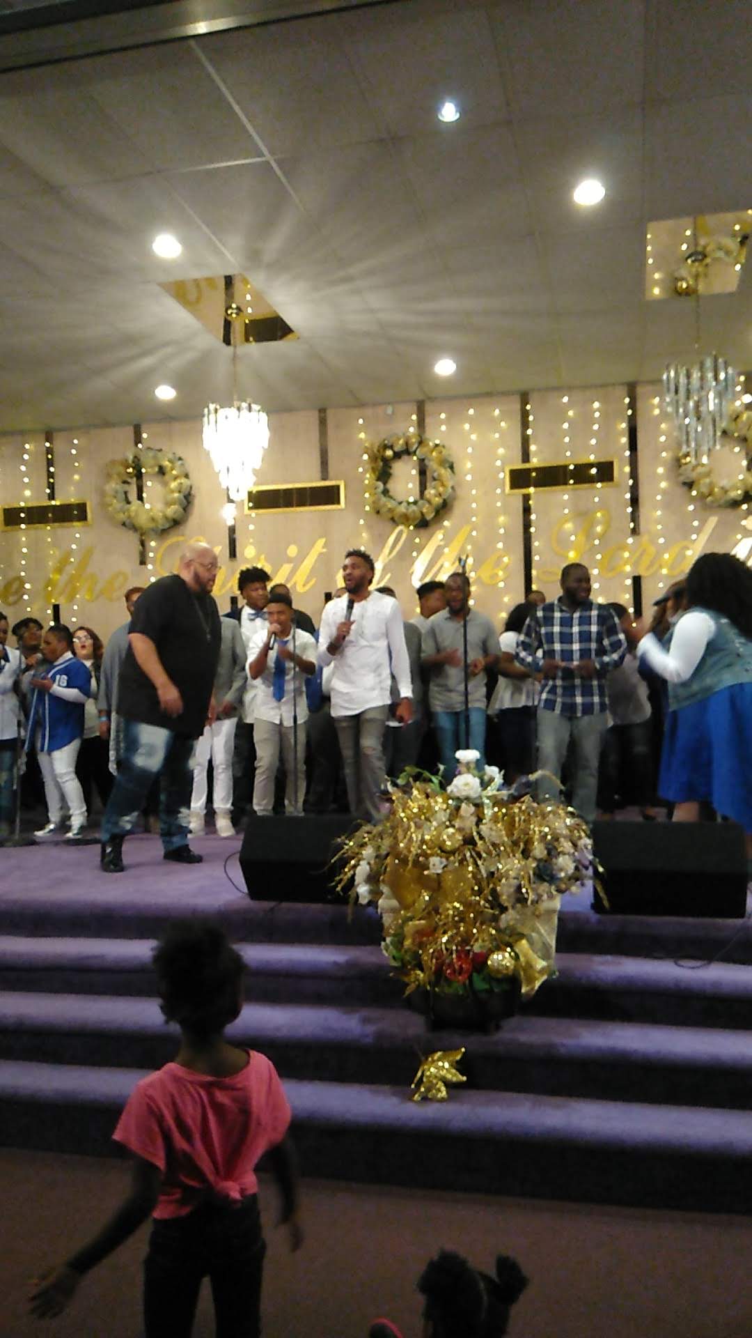 Can Chicago’s Churches Steer Youth from the Streets?